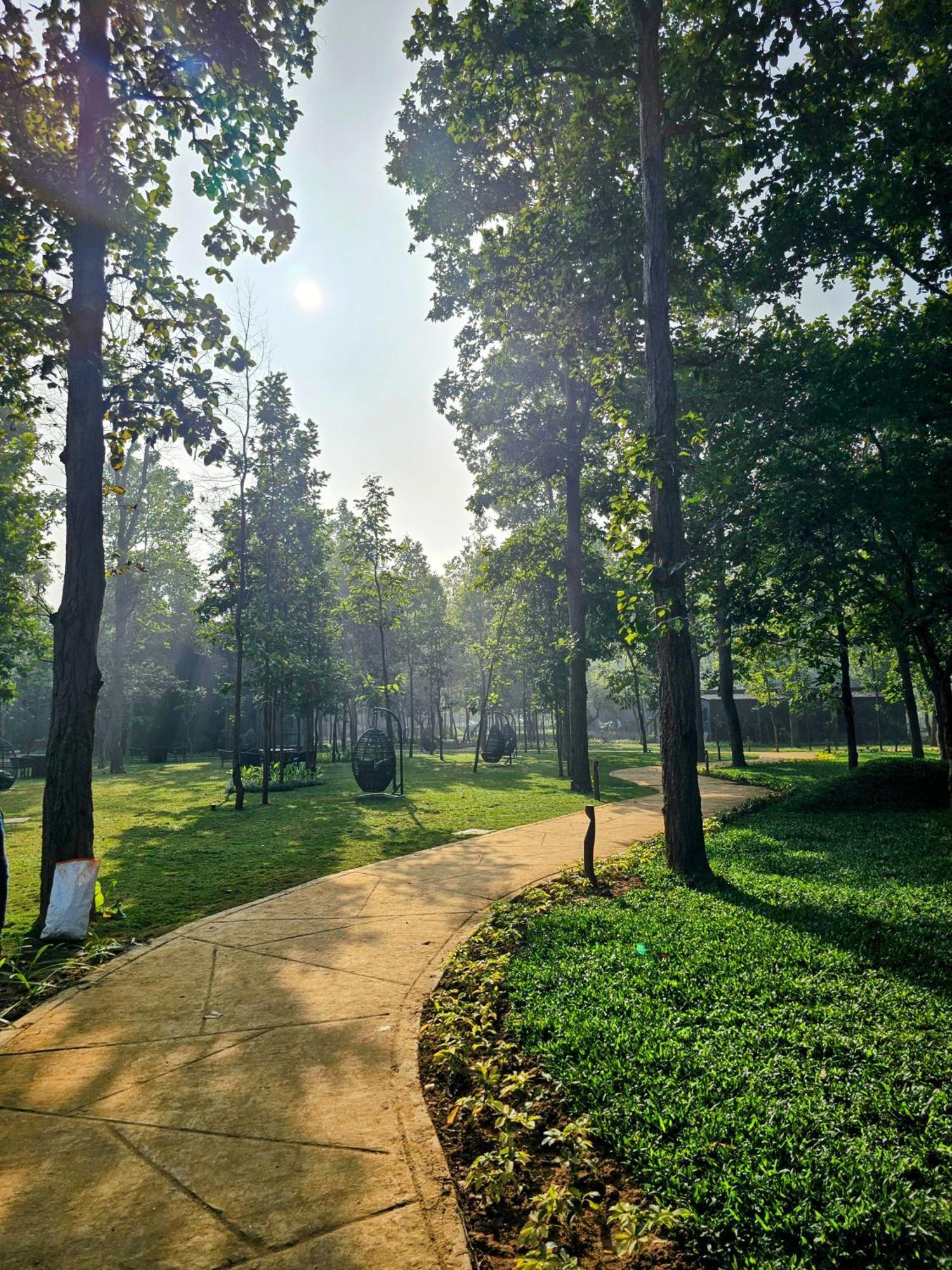 Hotel Sonar Bangla Joypur Forest Kültér fotó